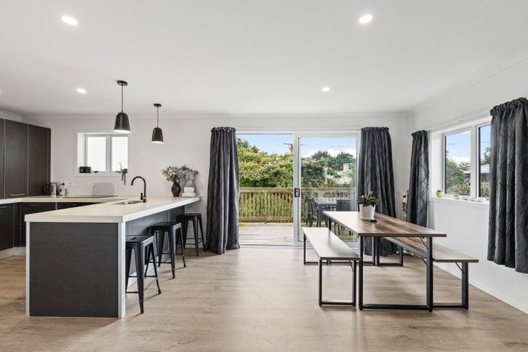 Photo of property in 2 Goodwin Street, Tirau, 3410