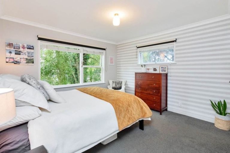 Photo of property in 4 Brunner Road, Glen Eden, Auckland, 0602