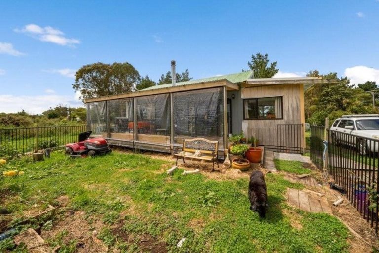 Photo of property in 2952 Eltham Road, Opunake, 4682