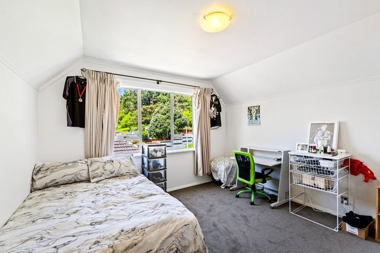 Photo of property in 226 Waddington Drive, Naenae, Lower Hutt, 5011