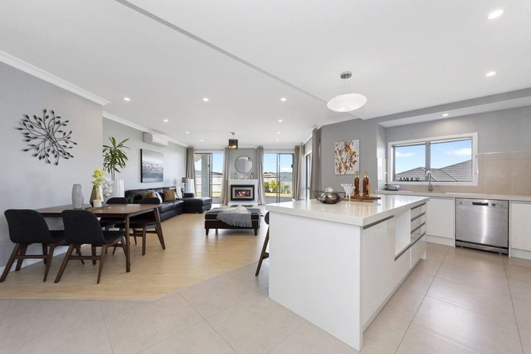 Photo of property in 14 Miranda Place, Flagstaff, Hamilton, 3210