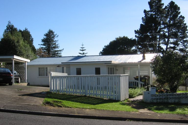 Photo of property in 25 Paewai Road, Glen Eden, Auckland, 0602
