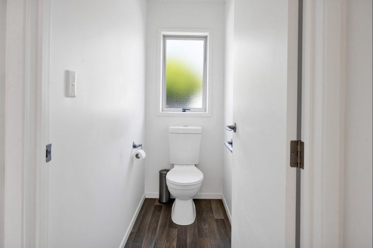 Photo of property in 17 Mcnaughton Street, Waitara, 4320