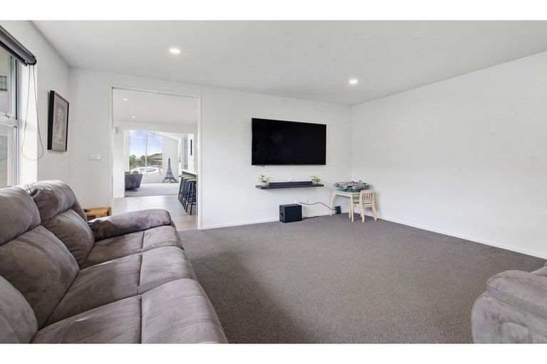 Photo of property in 9 Murfitt Street, Pegasus, 7612