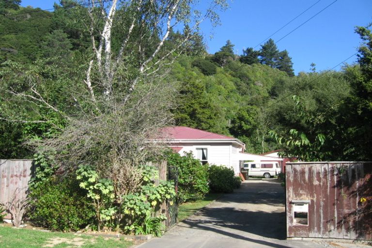 Photo of property in 692 Main Road North, Te Marua, Upper Hutt, 5018