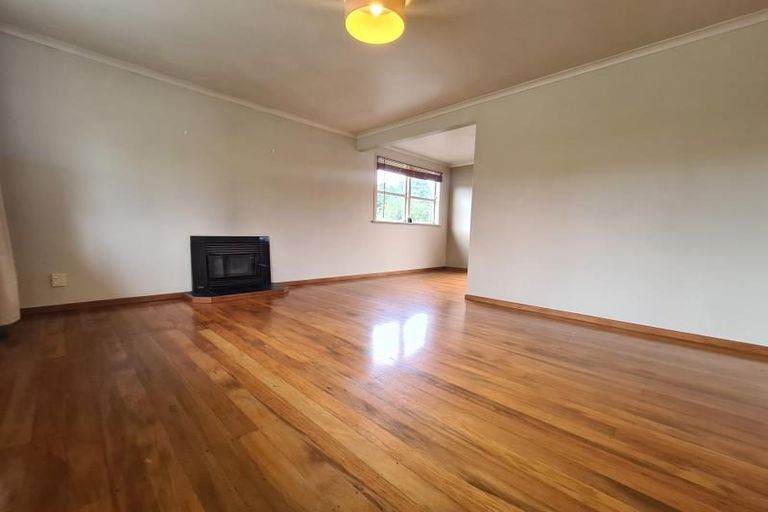 Photo of property in 20 Hartley Terrace, Massey, Auckland, 0614