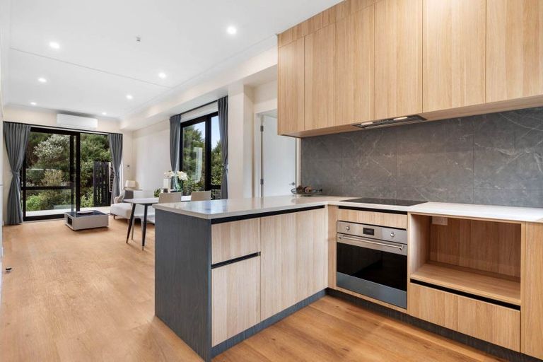 Photo of property in 44e Westgate Drive, Westgate, Auckland, 0614