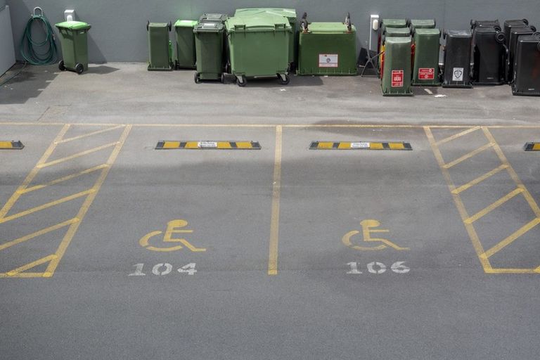 Photo of property in 4/8 Maunganui Road, Mount Maunganui, 3116