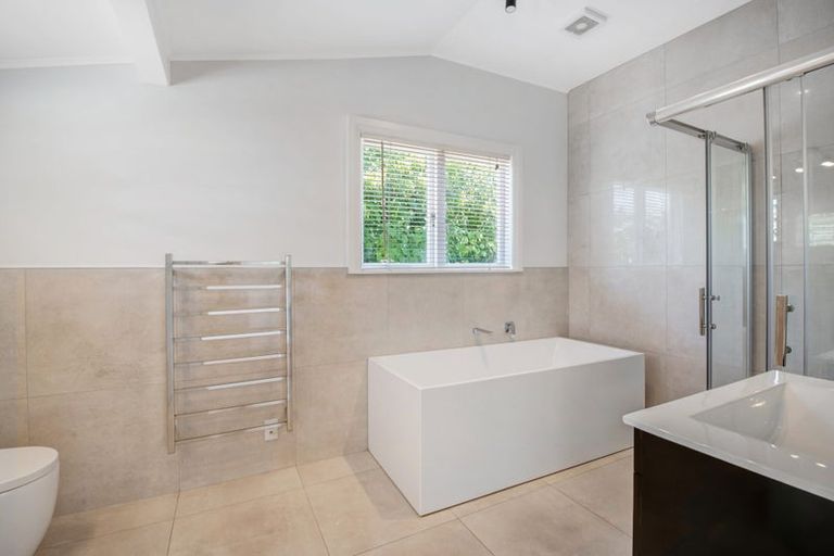 Photo of property in 14 Tiri Road, Manly, Whangaparaoa, 0930