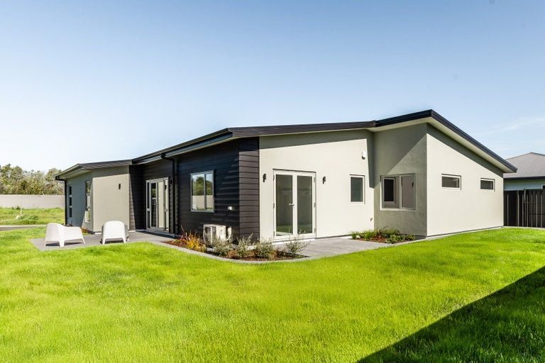 Photo of property in 23 George Yee Place, Taradale, Napier, 4112