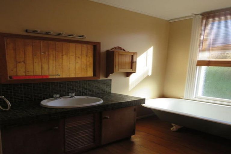 Photo of property in 107 Liardet Street, New Plymouth, 4310