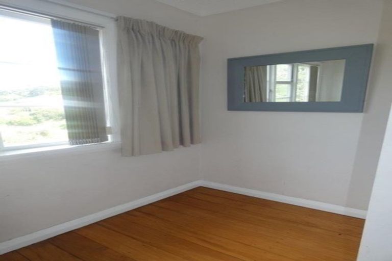 Photo of property in 92 Sutherland Road, Melrose, Wellington, 6023