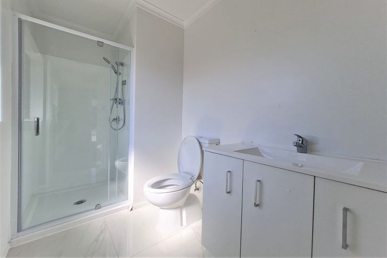 Photo of property in 33 Sandwick Drive, Weymouth, Auckland, 2103