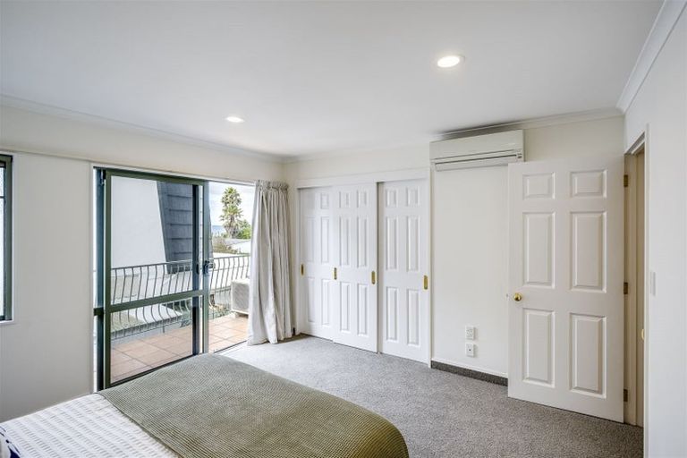 Photo of property in 1 Cobden Road, Bluff Hill, Napier, 4110