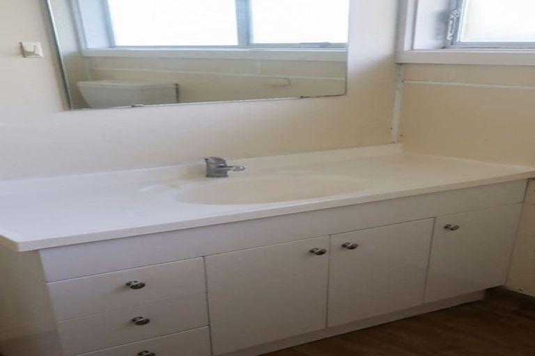 Photo of property in 5/30 Mona Vale Avenue, Riccarton, Christchurch, 8011