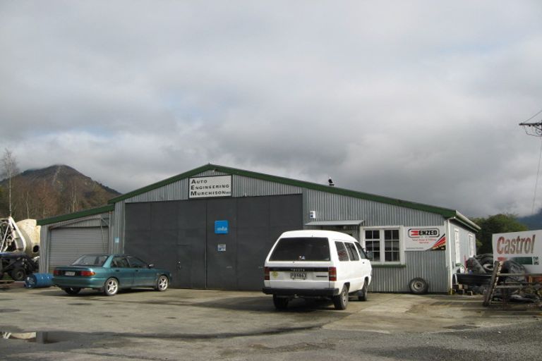 Photo of property in 27 Grey Street, Murchison, 7007