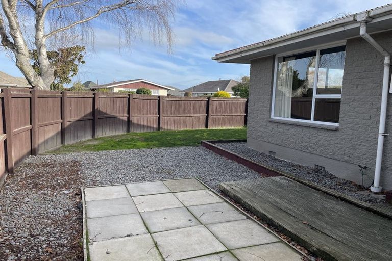 Photo of property in 1/1 Glenys Place, Broomfield, Christchurch, 8042