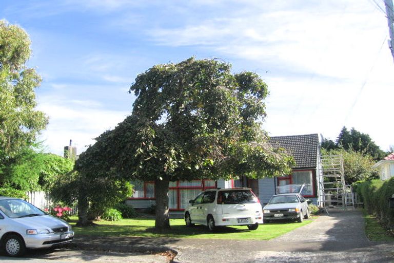 Photo of property in 20 Robertson Street, Elderslea, Upper Hutt, 5018