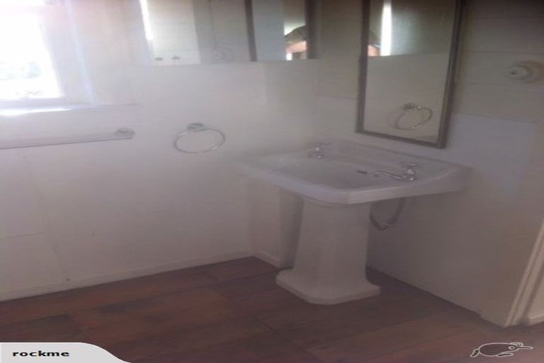 Photo of property in 12 Guyton Street, Whanganui, 4500