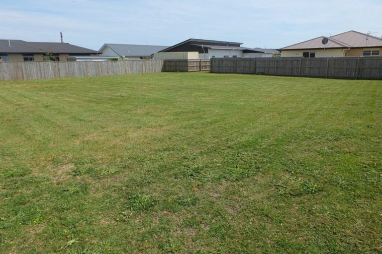 Photo of property in 6 Oxnam Place, Foxton Beach, Foxton, 4815