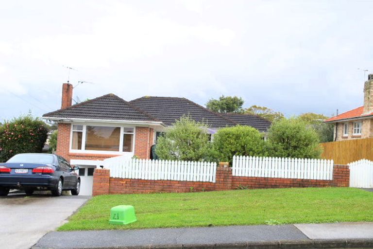 Photo of property in 17a Elliot Street, Howick, Auckland, 2014