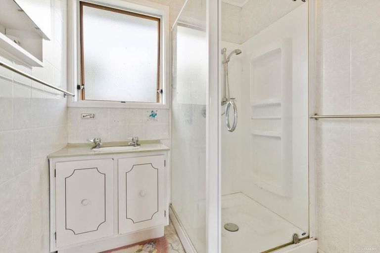 Photo of property in 1 Medina Place, Half Moon Bay, Auckland, 2012