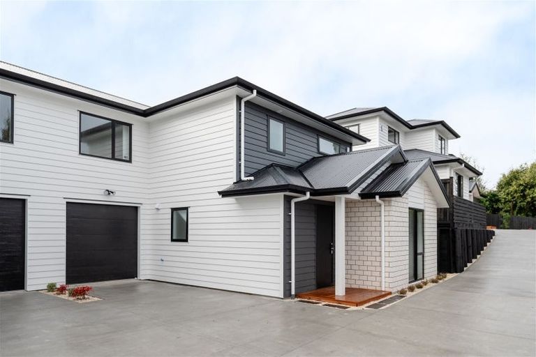 Photo of property in 2/24 Mclaren Place, Chedworth, Hamilton, 3210