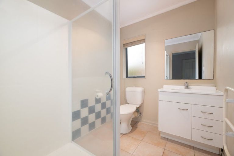 Photo of property in 44 Basra Drive, Henderson, Auckland, 0612