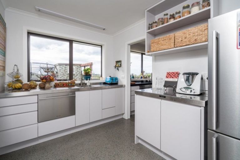 Photo of property in 64 Onekainga Rise, Whananaki, Hikurangi, 0181