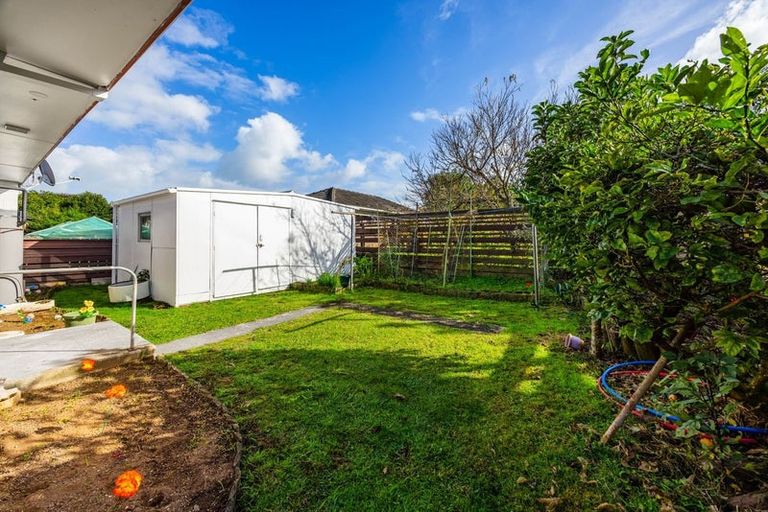 Photo of property in 2/29 Trentham Road, Papakura, 2110