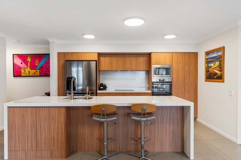 Photo of property in 77 Parkside Drive, Orewa, 0931