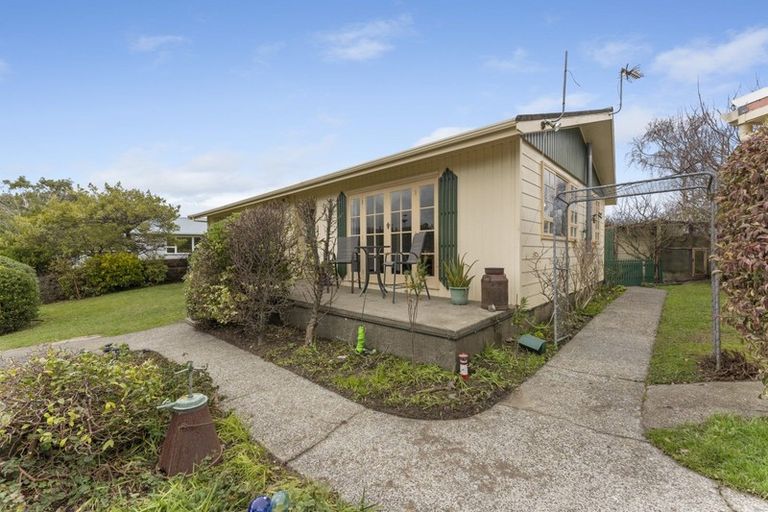 Photo of property in 56 Aniseed Grove, Timberlea, Upper Hutt, 5018