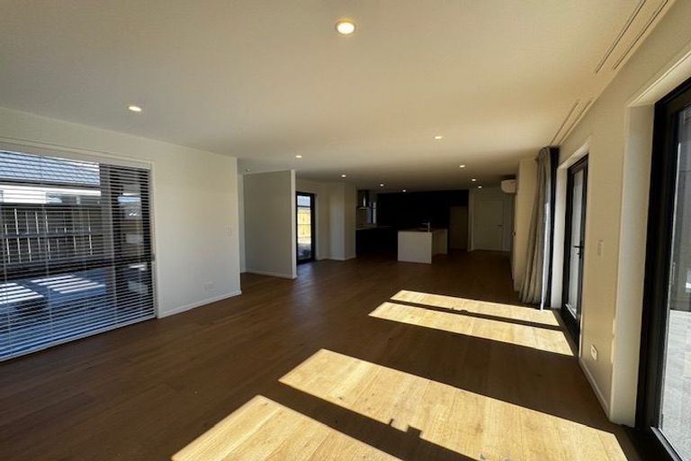 Photo of property in 47 Cheviot Street, Jacks Point, 9371