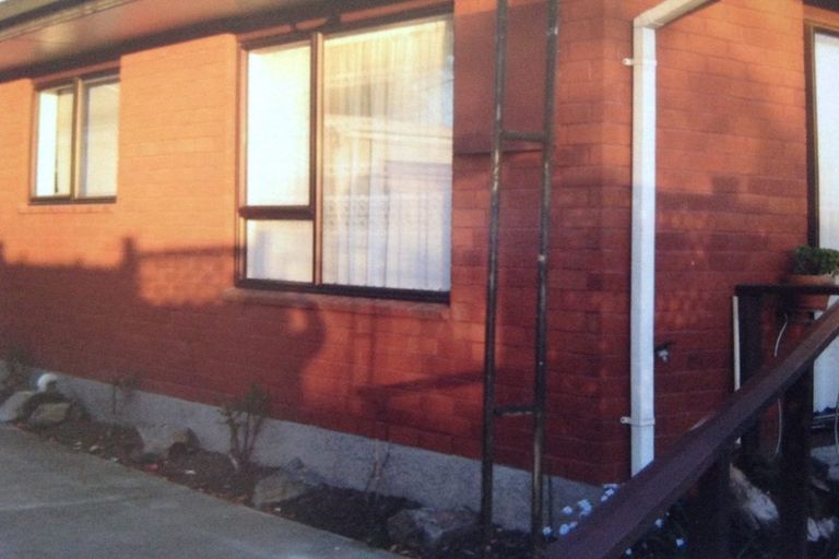 Photo of property in 1/1b Dickson Crescent, Hornby, Christchurch, 8042