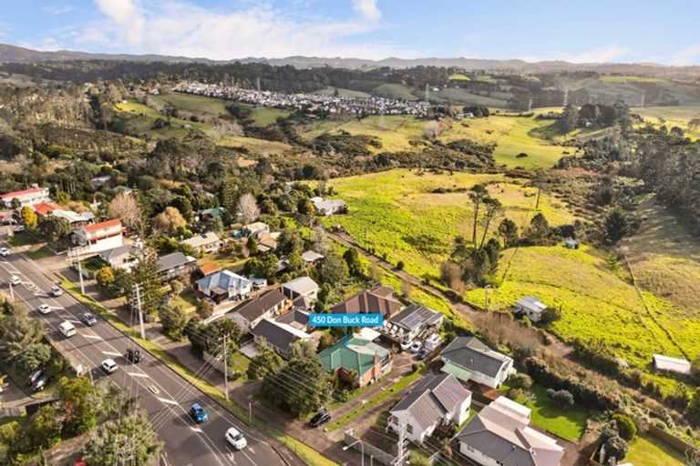 Photo of property in 450 Don Buck Road, Massey, Auckland, 0614