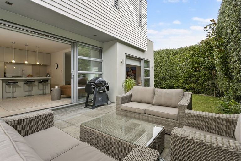 Photo of property in 45 Mount Taylor Drive, Glendowie, Auckland, 1071