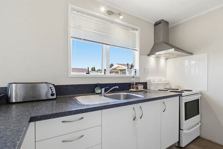 Photo of property in 4 Jupiter Street, Milson, Palmerston North, 4414