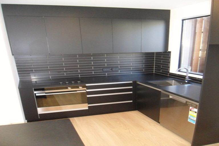 Photo of property in 16 Inglis Street, Seatoun, Wellington, 6022