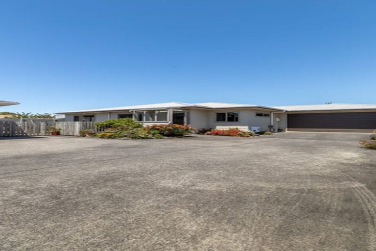 Photo of property in 10a Oriental Street, Welbourn, New Plymouth, 4312