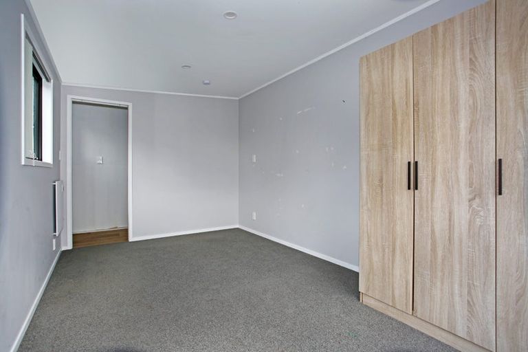 Photo of property in 73a Sandspit Road, Waiuku, 2123