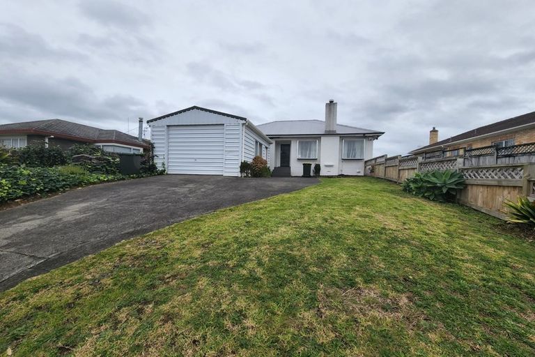 Photo of property in 8a Helvetia Road, Pukekohe, 2120
