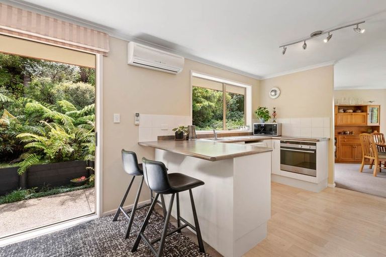 Photo of property in 20 Roberta Crescent, Orewa, 0931