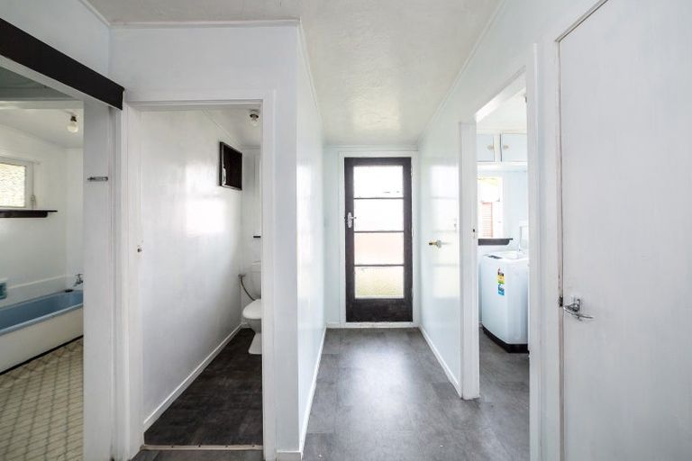 Photo of property in 17 Waite Street, Featherston, 5710