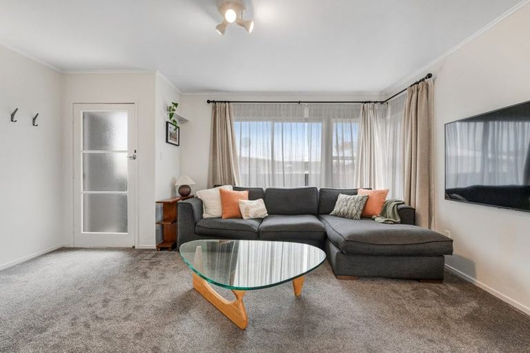 Photo of property in 71b Red Beach Road, Red Beach, 0932