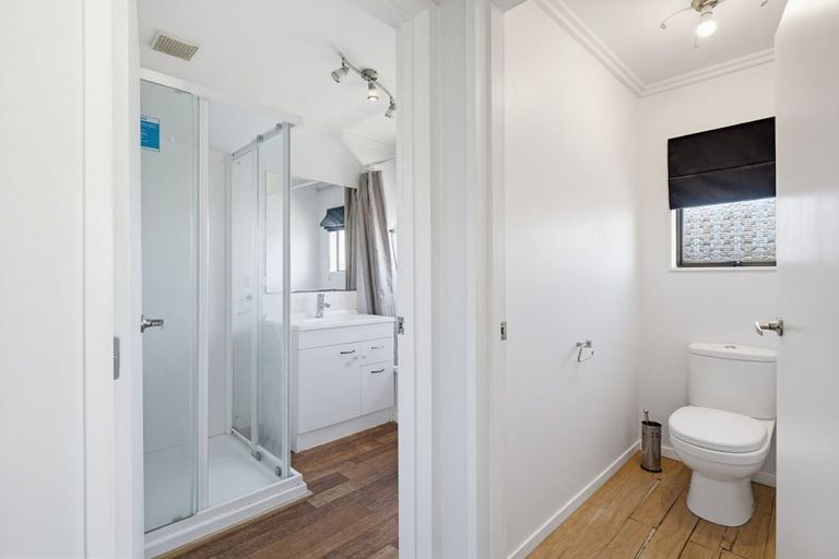 Photo of property in 22 Peter Hall Drive, Kelvin Grove, Palmerston North, 4414