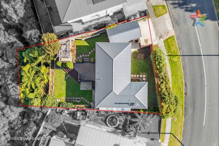 Photo of property in 127 Holborn Drive, Stokes Valley, Lower Hutt, 5019