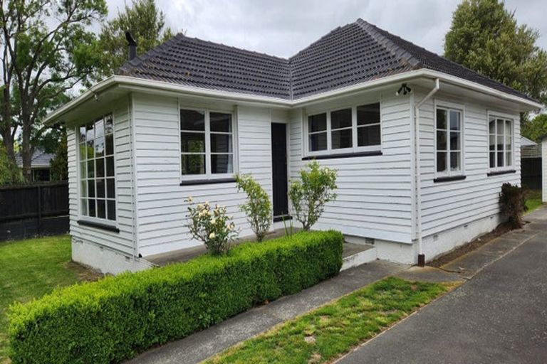 Photo of property in 21 Wayside Avenue, Burnside, Christchurch, 8053
