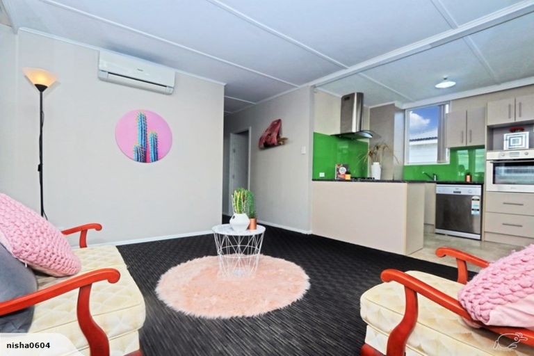Photo of property in 15/31 Blease Street, New Lynn, Auckland, 0600