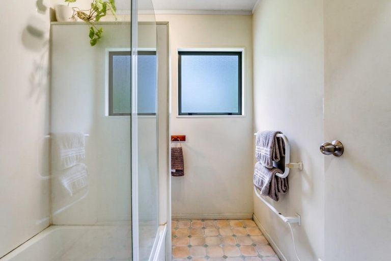 Photo of property in 12a Delshaw Avenue, Stanmore Bay, Whangaparaoa, 0932