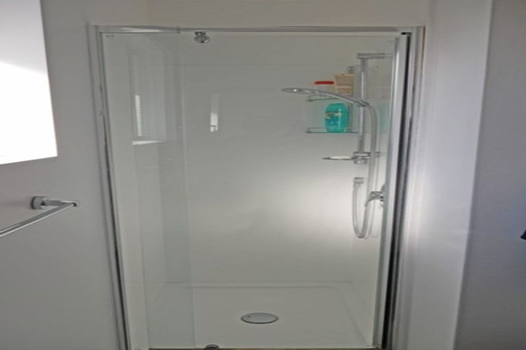 Photo of property in 14b Oakleigh Street, Maungaraki, Lower Hutt, 5010